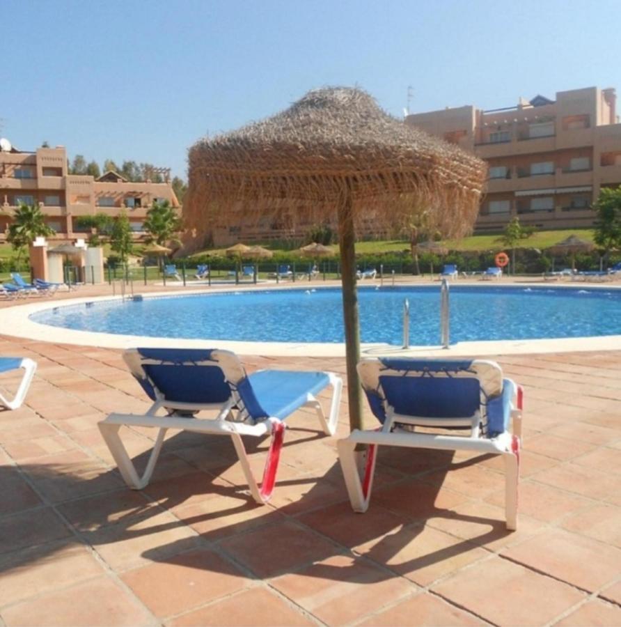 Bahia de Casares 2 Bedroom Penthouse With A Private 360 Rooftop Terrace With Sea And Mountain Views מראה חיצוני תמונה
